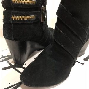 Black Dolce Vita Suede Wedge Bootie Shoes Size 8.5